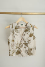 Load image into Gallery viewer, Live Leafy Vest