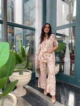 Load image into Gallery viewer, Pink Foliage Blazer