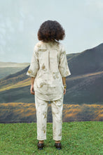 Load image into Gallery viewer, Live Leafy V Neck Kurta