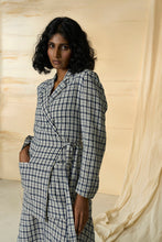 Load image into Gallery viewer, Checkmate Kala Cotton Tie Up Blazer
