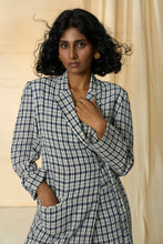 Load image into Gallery viewer, Checkmate Kala Cotton Tie Up Blazer

