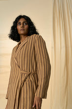 Load image into Gallery viewer, Desert Kala Cotton Tie Up Blazer
