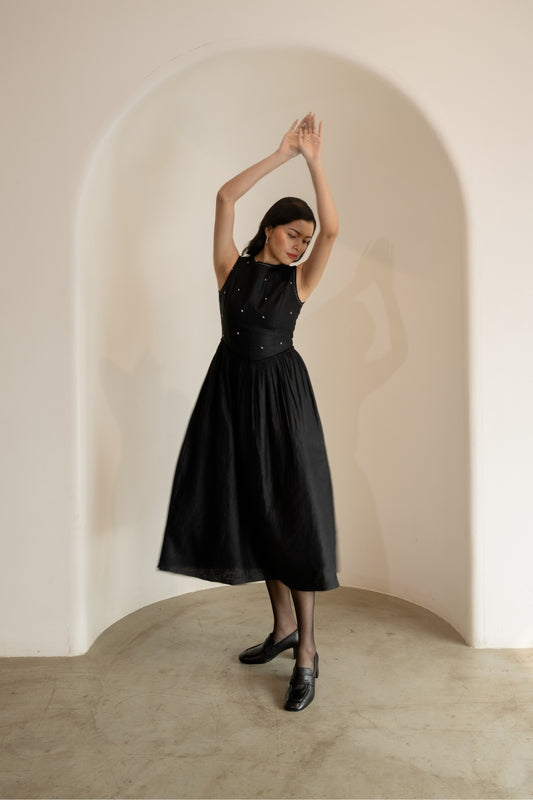 Ebony Black Sleeveless Midi Dress