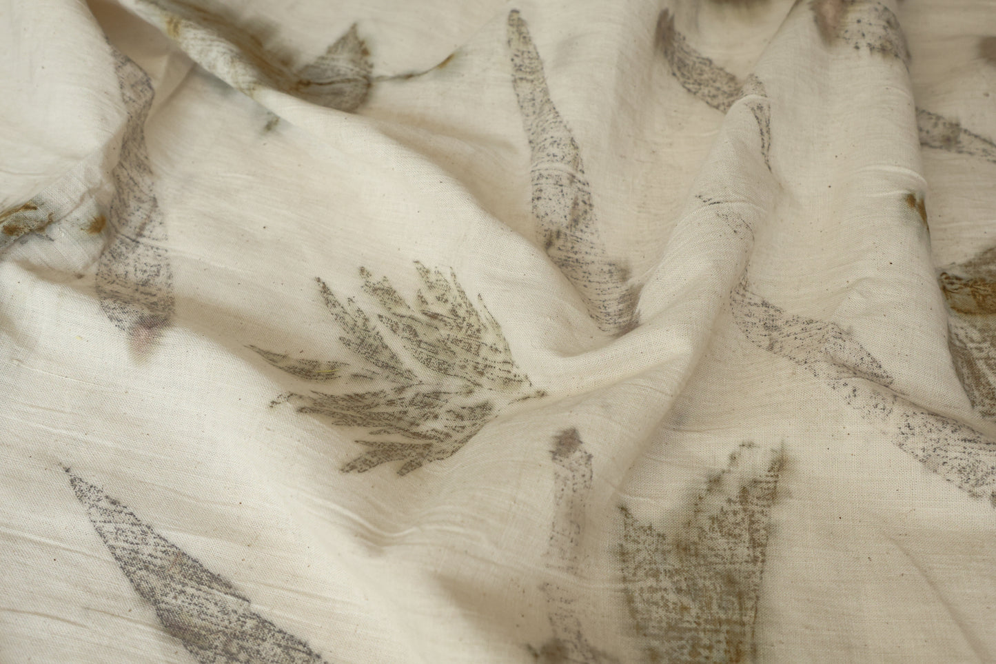 Live Leafy V Neck Kurta & Pyjama Pants