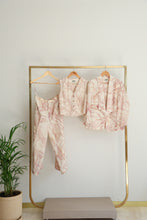Load image into Gallery viewer, Pink Foliage Vest
