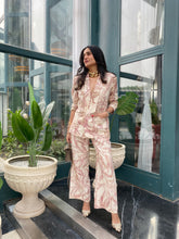 Load image into Gallery viewer, Pink Foliage Blazer &amp; Flared Pants Set
