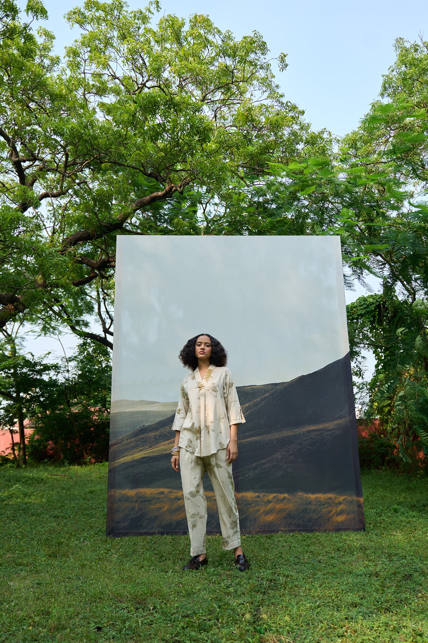 Live Leafy V Neck Kurta & Pyjama Pants