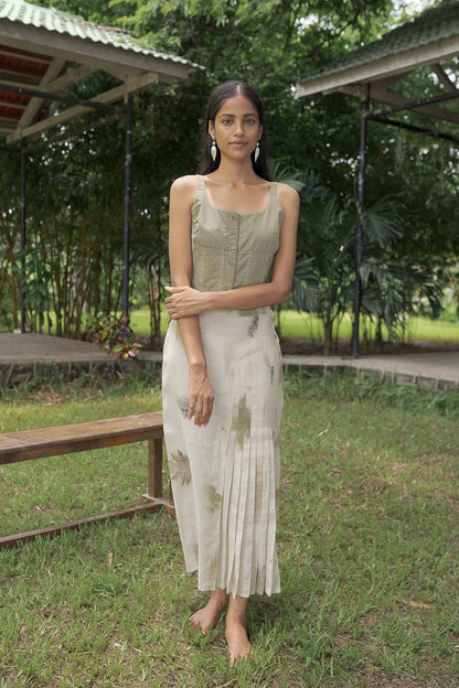 Live Leafy Pleated Panel Skirt